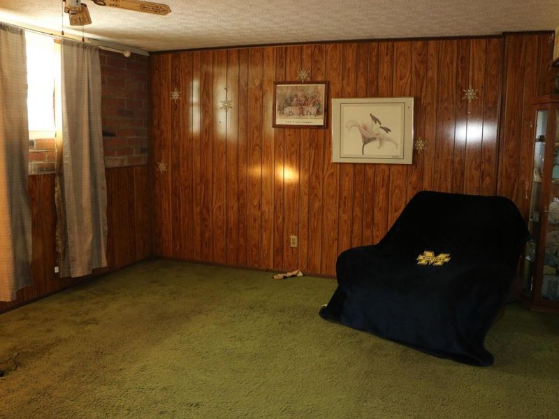 2251 Meridian Court, Columbus, OH 43232 Photo 11