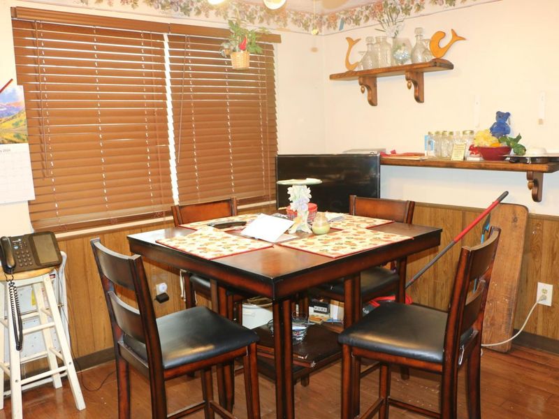 2251 Meridian Court, Columbus, OH 43232 Photo 4