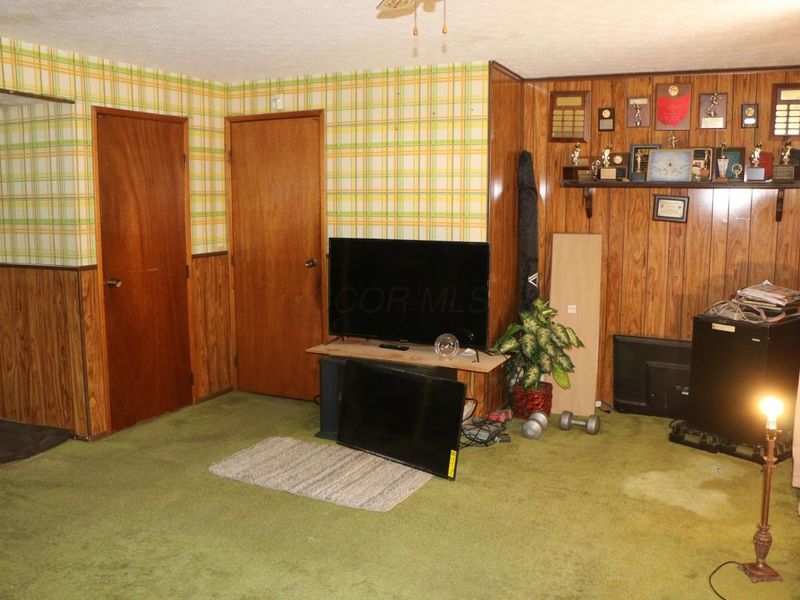 2251 Meridian Court, Columbus, OH 43232 Photo 8