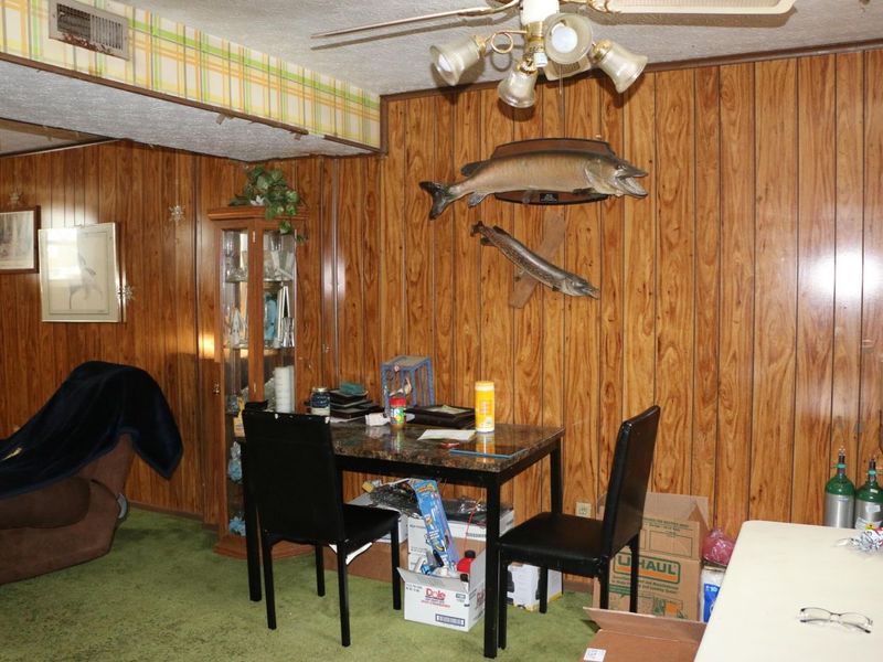 2251 Meridian Court, Columbus, OH 43232 Photo 9