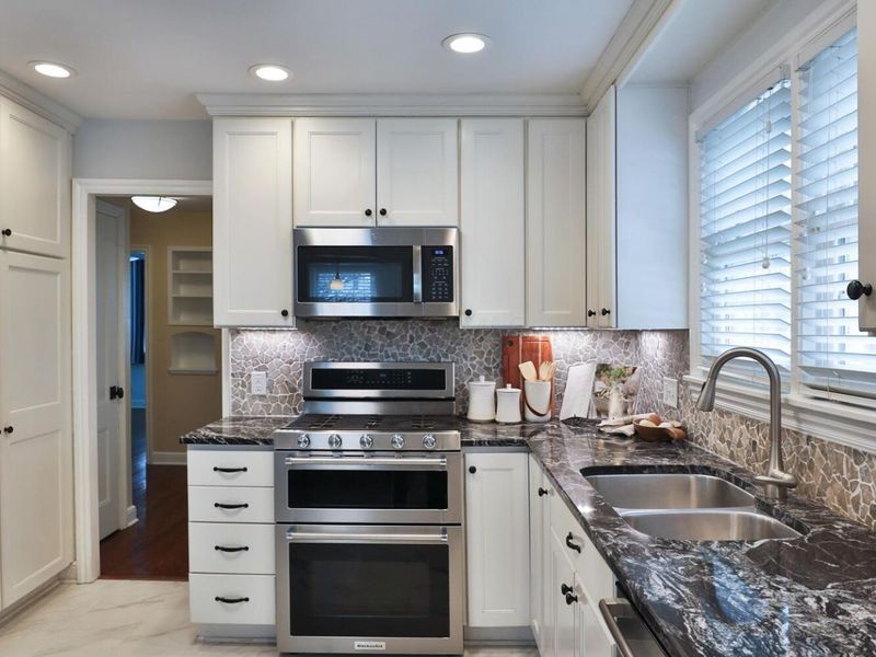 398 Fallis Road, Columbus, OH 43214 Photo 16