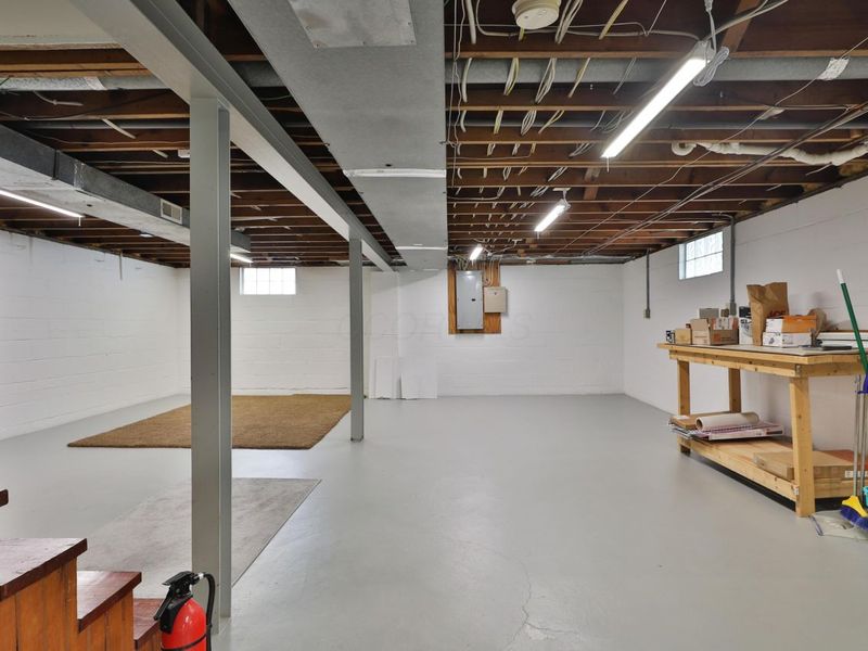 398 Fallis Road, Columbus, OH 43214 Photo 37