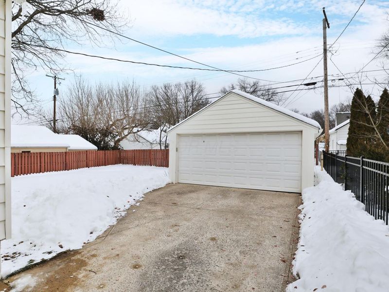 398 Fallis Road, Columbus, OH 43214 Photo 41