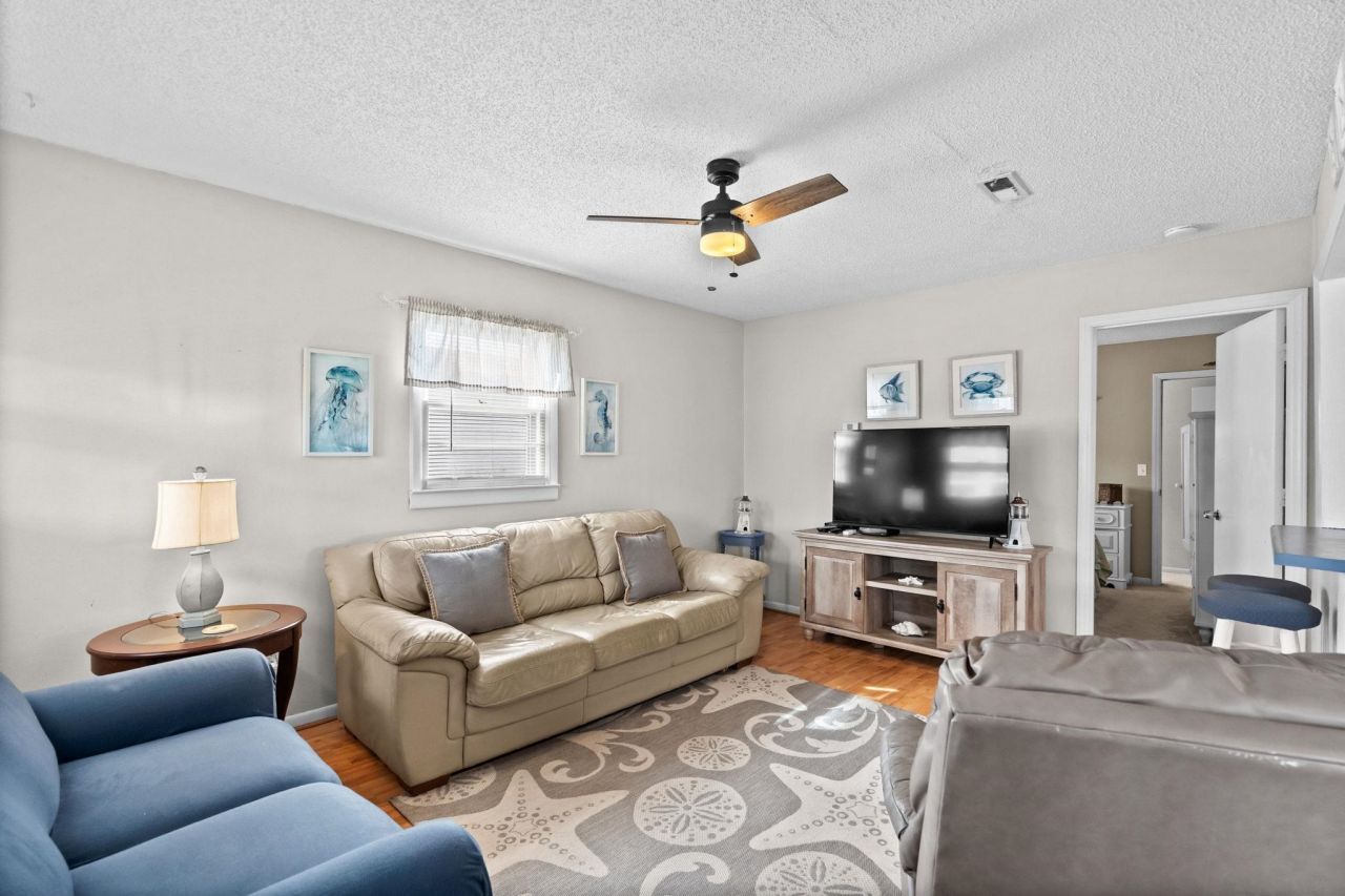 6001 - 5310 S Kings Hwy. Photo 13