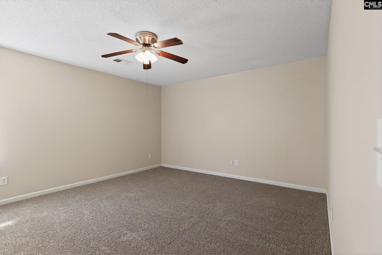 10 Sterling Ridge Court Photo 9