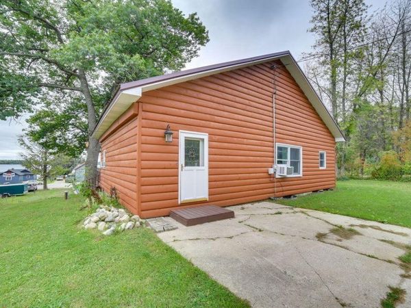 N9222 Davis ST, Curtis, MI 49820