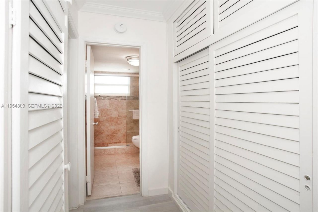 1850 S Ocean Dr, Unit 305, Fort Lauderdale, FL 33316 Photo