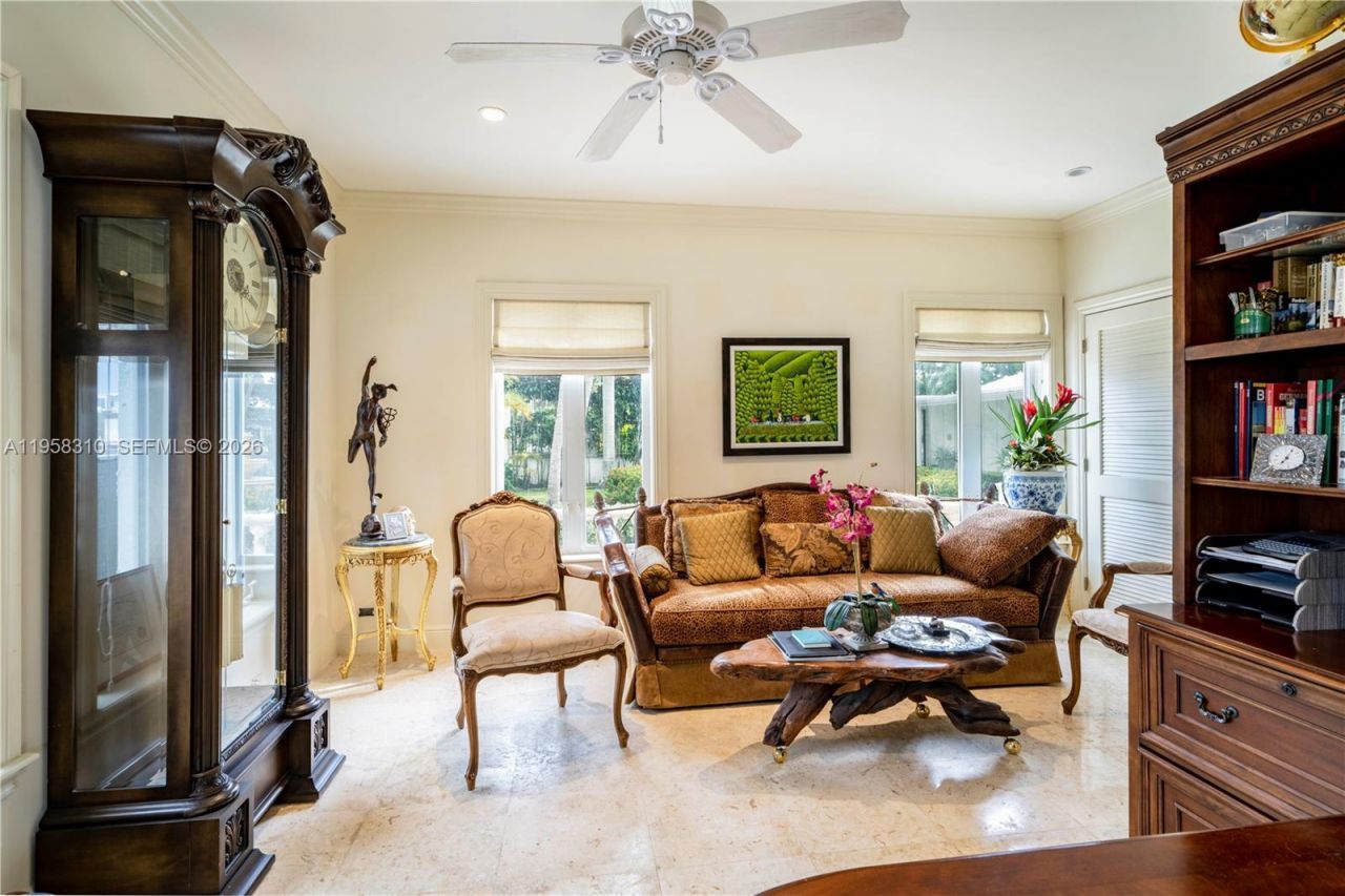 6465 Pinetree Drive Cir, Miami Beach, FL 33141 Photo