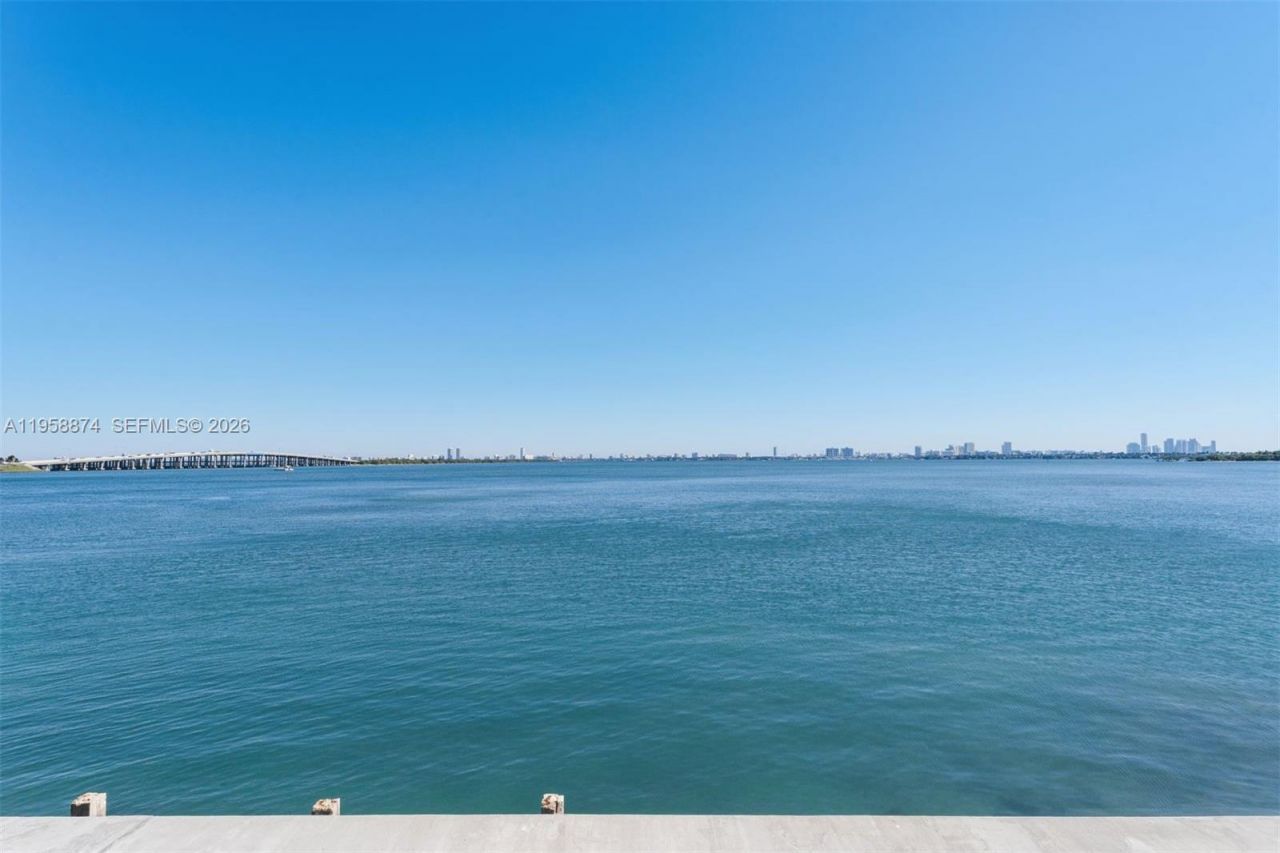 555 NE 30th St, Unit 201, Miami, FL 33137 Photo