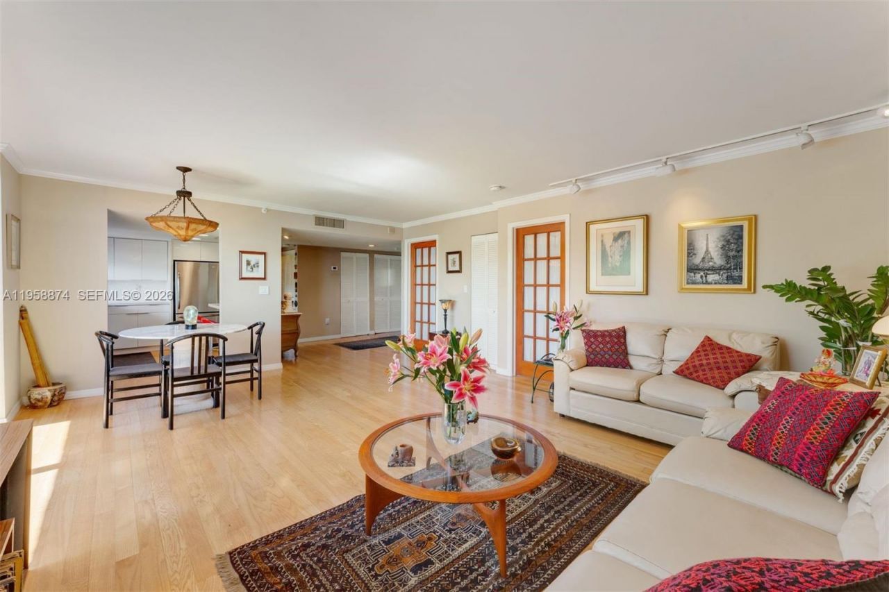 555 NE 30th St, Unit 201, Miami, FL 33137 Photo