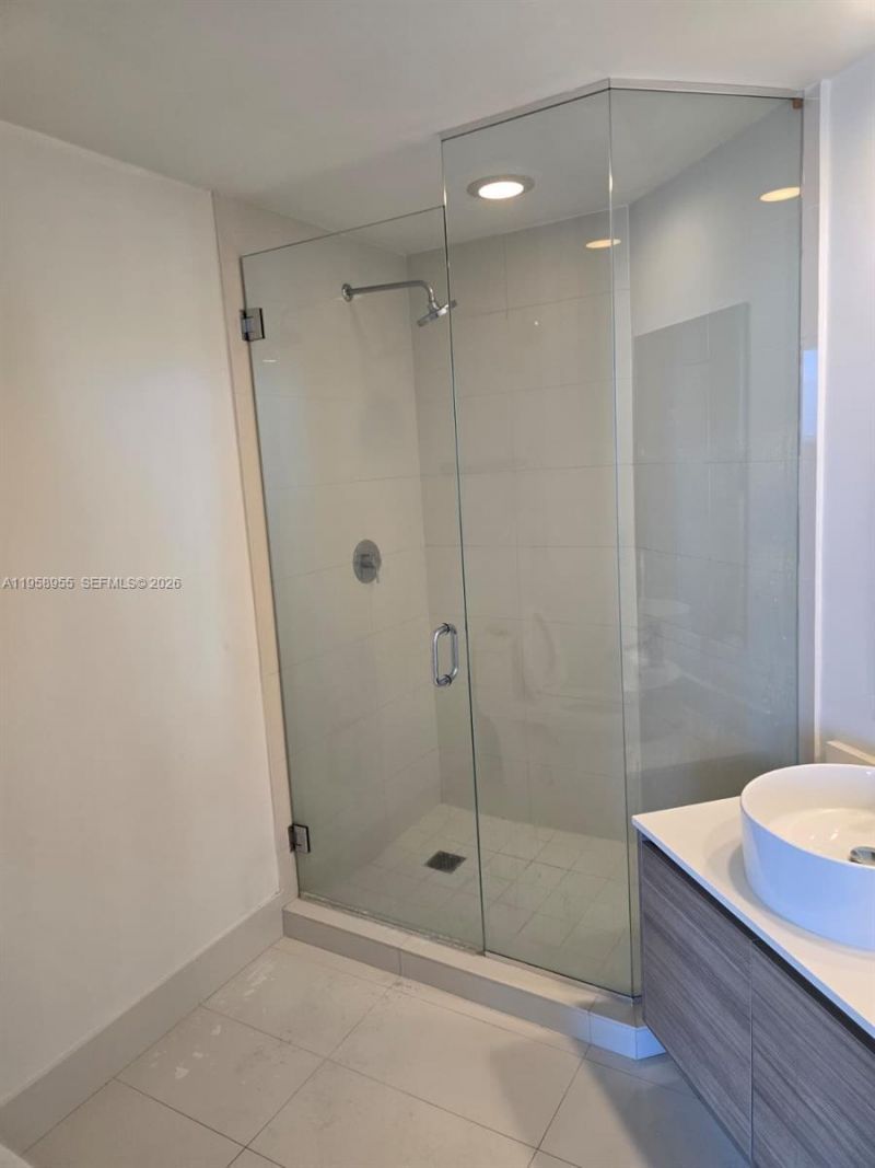 121 NE 34th St , Unit 2816, Miami, FL 33137 Photo