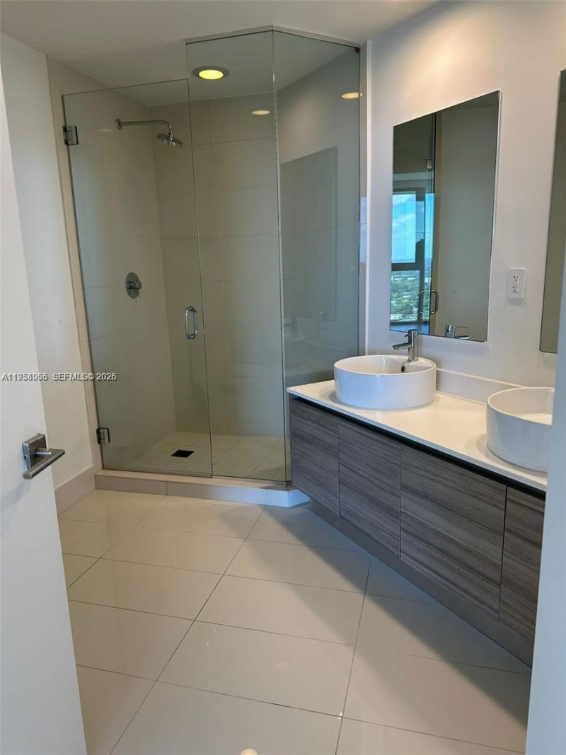 121 NE 34th St , Unit 2816, Miami, FL 33137 Photo