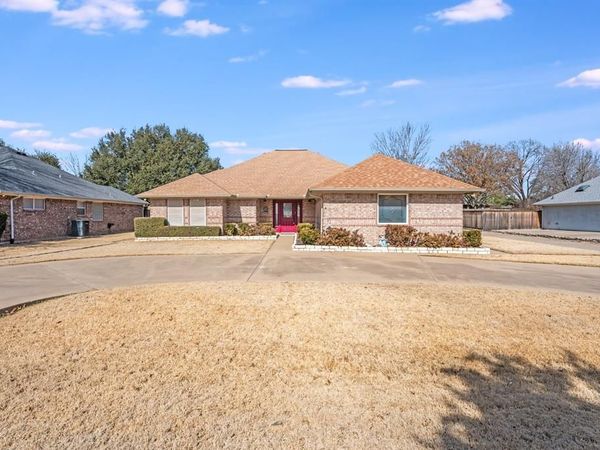 5606 Choctaw Drive, Granbury, TX 76049