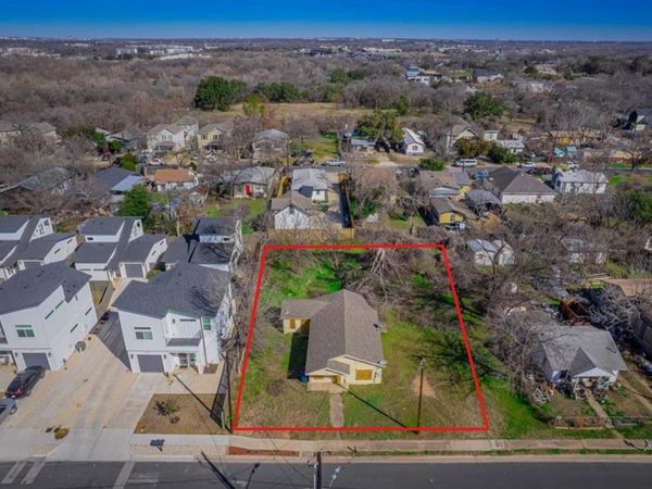 6106 Ponca ST, Austin, TX 78741