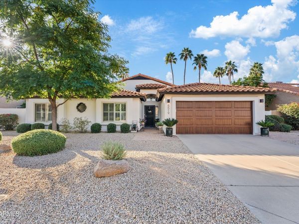 5519 E GRANDVIEW Road, Scottsdale, AZ 85254