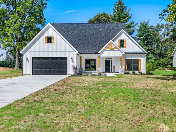 57 Simons Blvd, Morrison, TN 37357