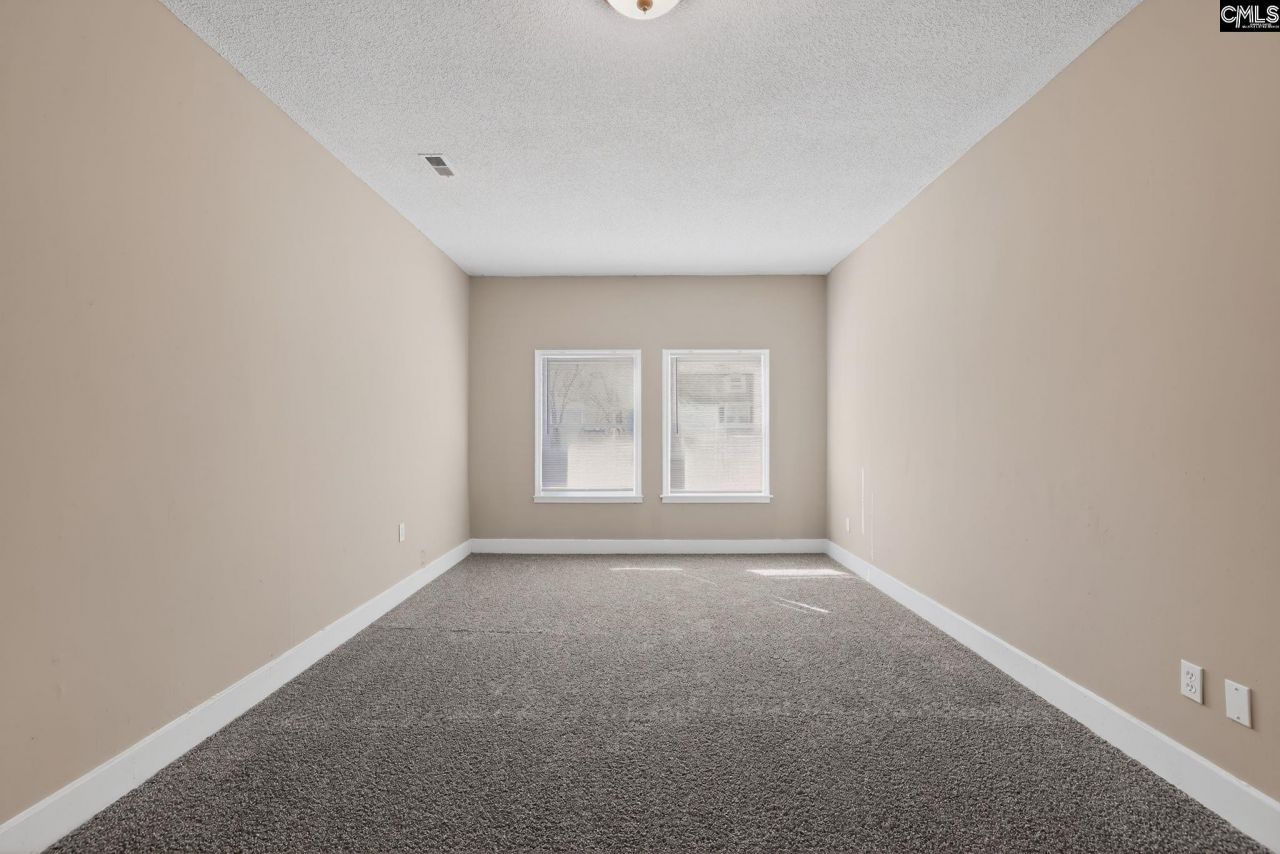 208 Quail Creek Drive Photo 11