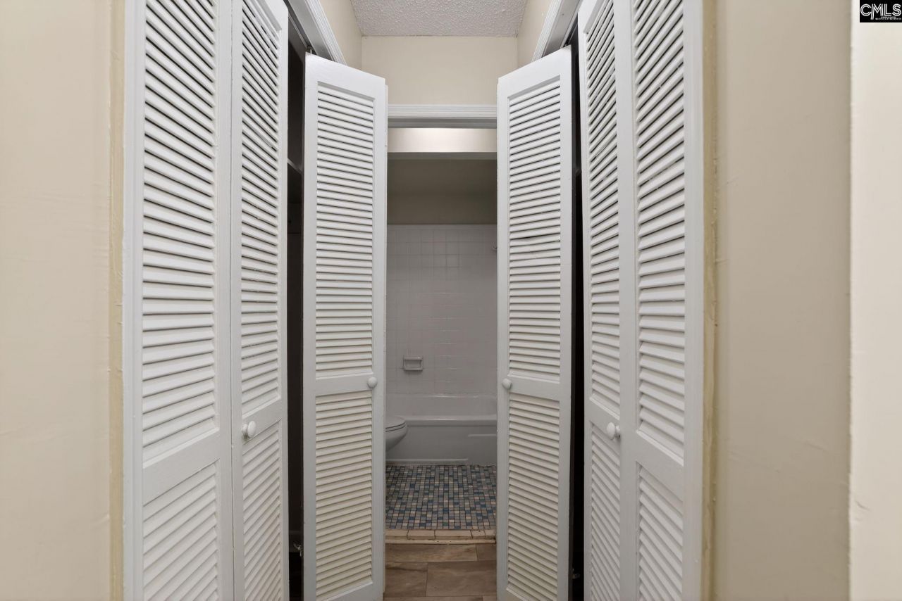 208 Quail Creek Drive Photo 32