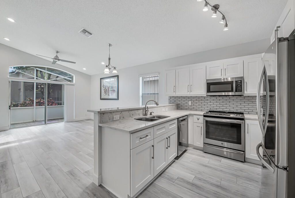 9712 Cherry Blossom Court, Boynton Beach, FL 33437 Photo