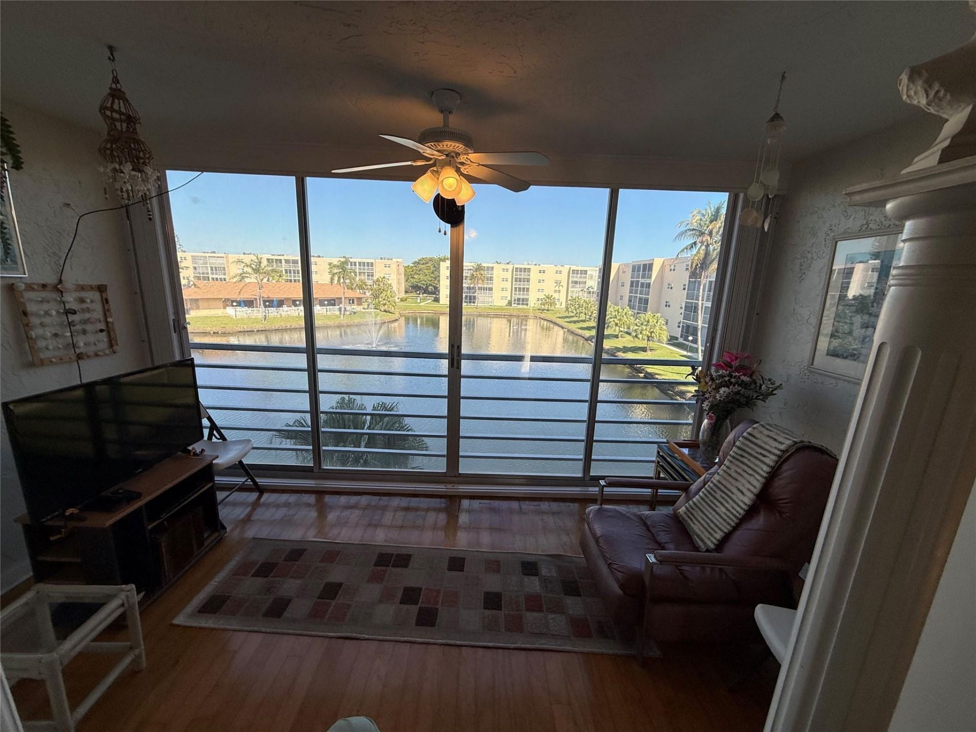 425 SE 11th Terrace, Unit 302, Dania Beach, FL 33004 Photo