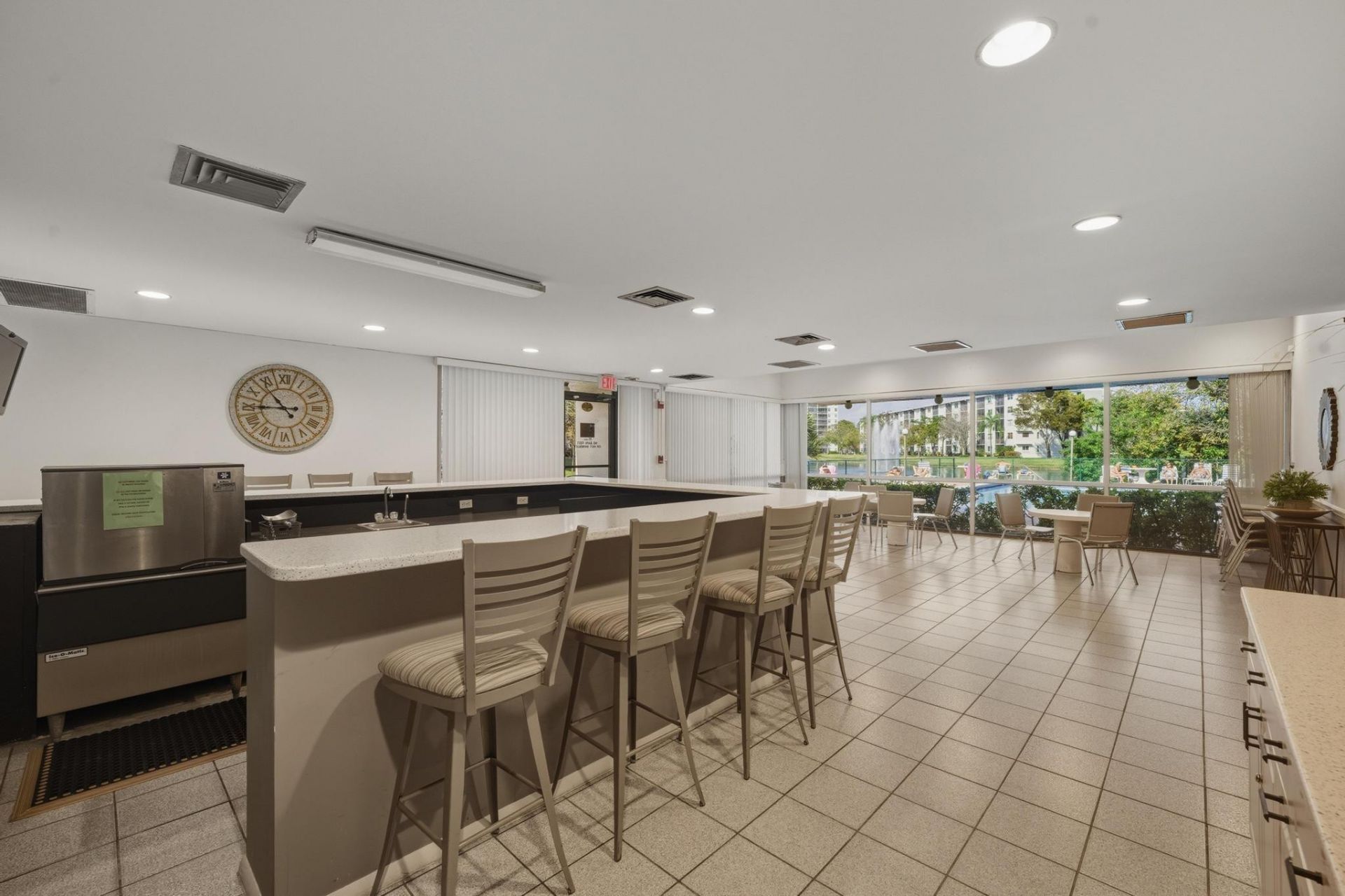 2226 N Cypress Bend Drive, Unit 102, Pompano Beach, FL 33069 Photo