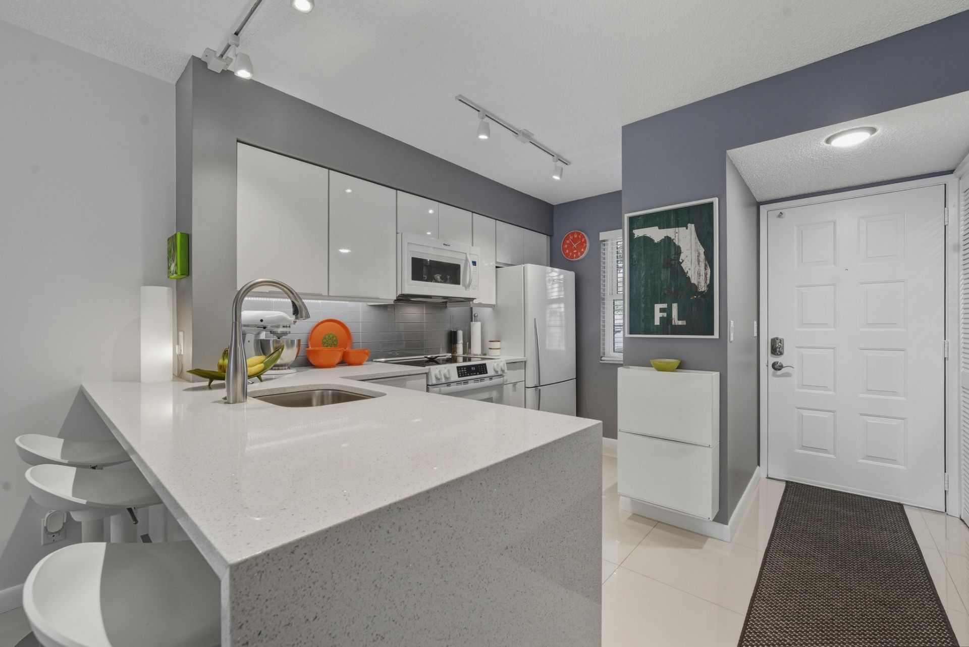 2226 N Cypress Bend Drive, Unit 102, Pompano Beach, FL 33069 Photo