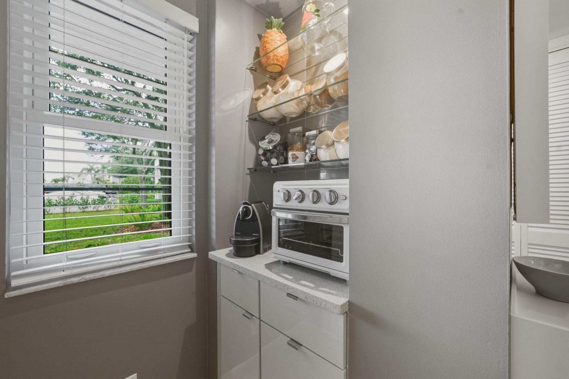 2226 N Cypress Bend Drive, Unit 102, Pompano Beach, FL 33069 Photo