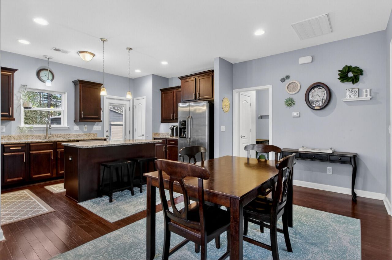 105 Perry Drive Photo 11