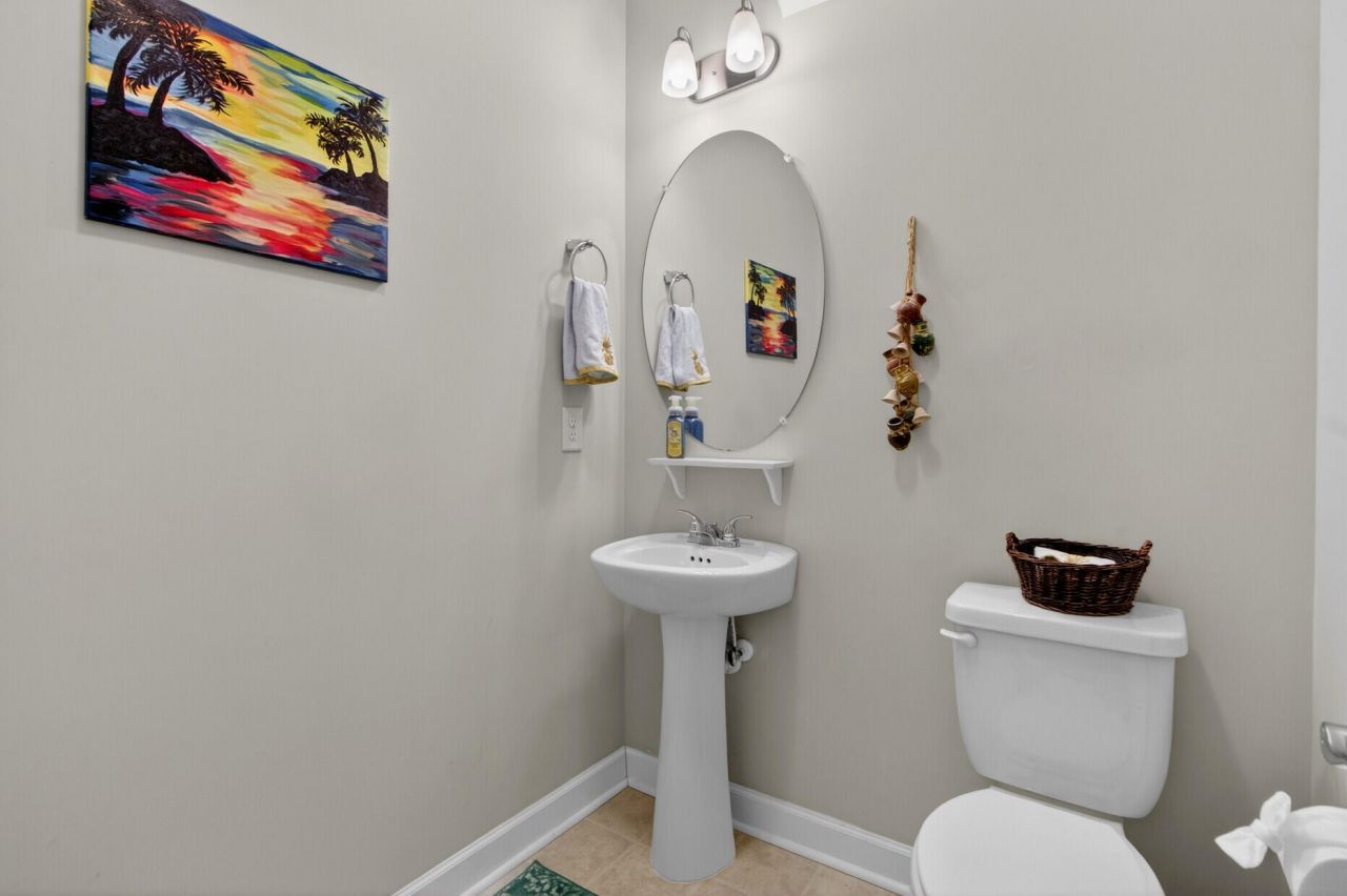 105 Perry Drive Photo 17