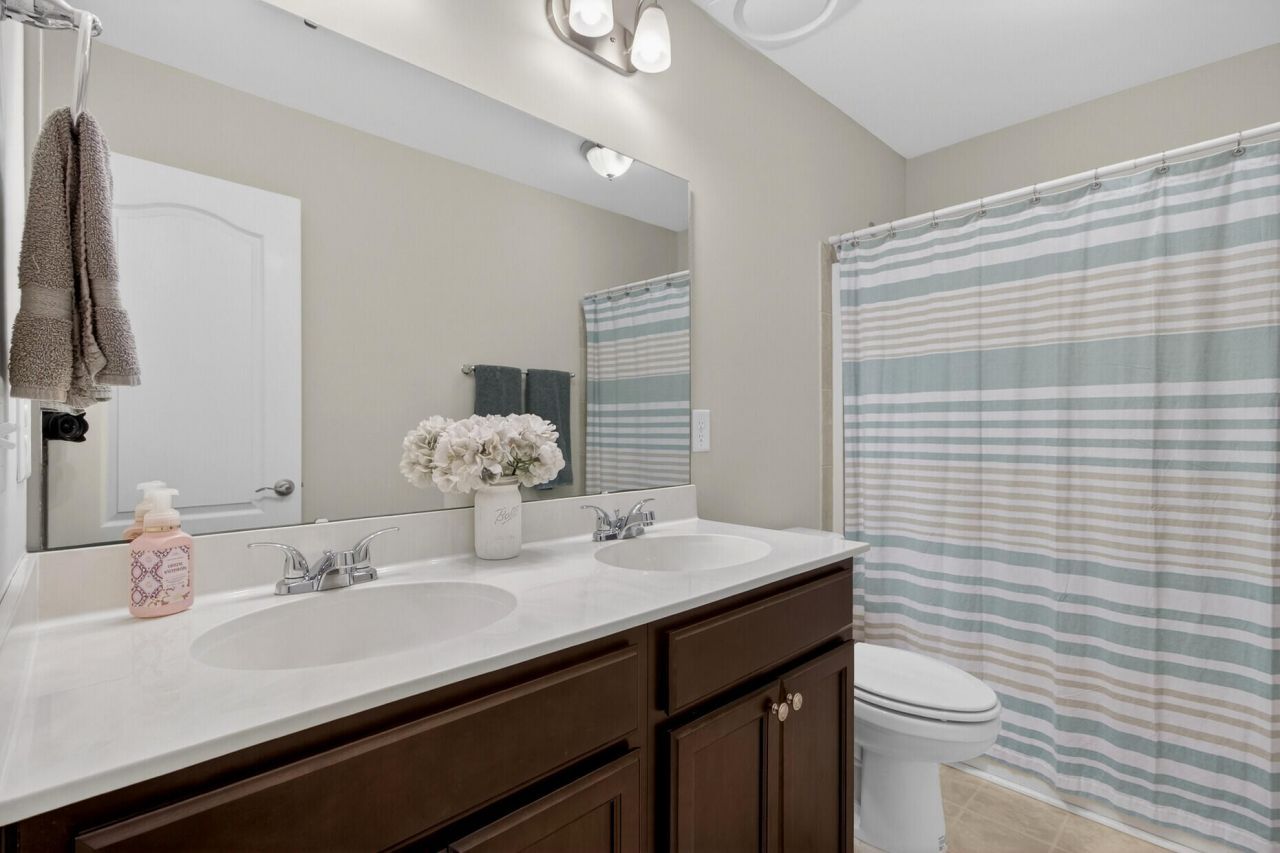 105 Perry Drive Photo 29