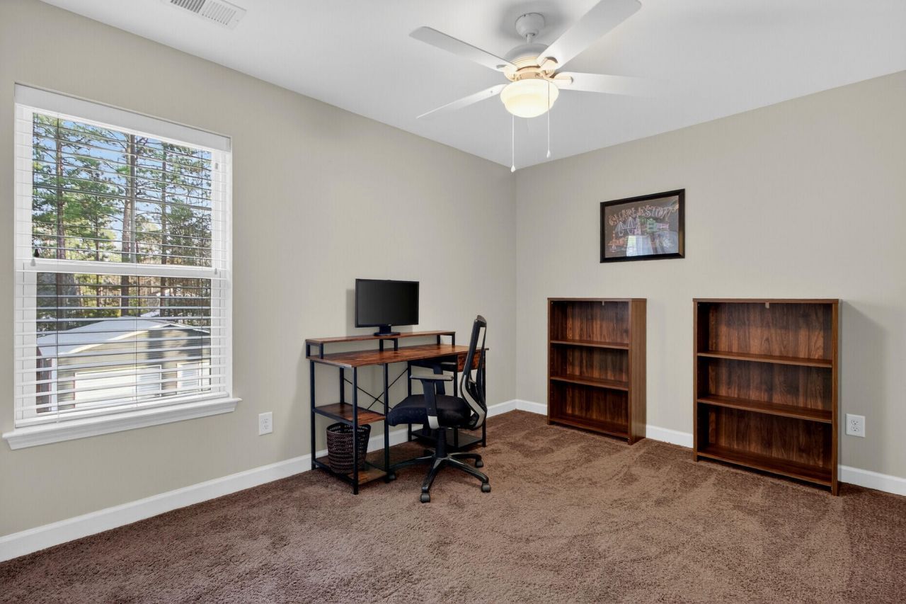 105 Perry Drive Photo 31