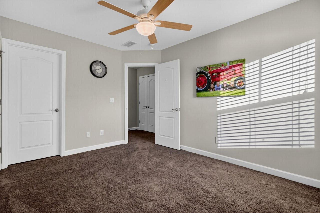 105 Perry Drive Photo 34