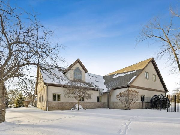 16W125 89th Street, Burr Ridge, IL 60527