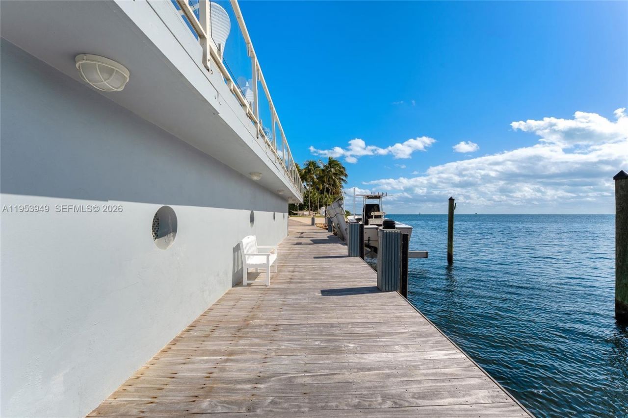 720 Lugo Ave , Coral Gables, FL 33156 Photo