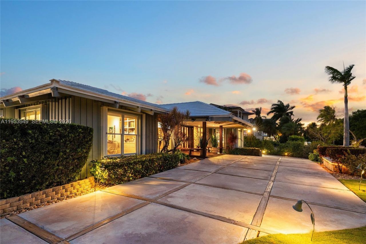 720 Lugo Ave , Coral Gables, FL 33156 Photo