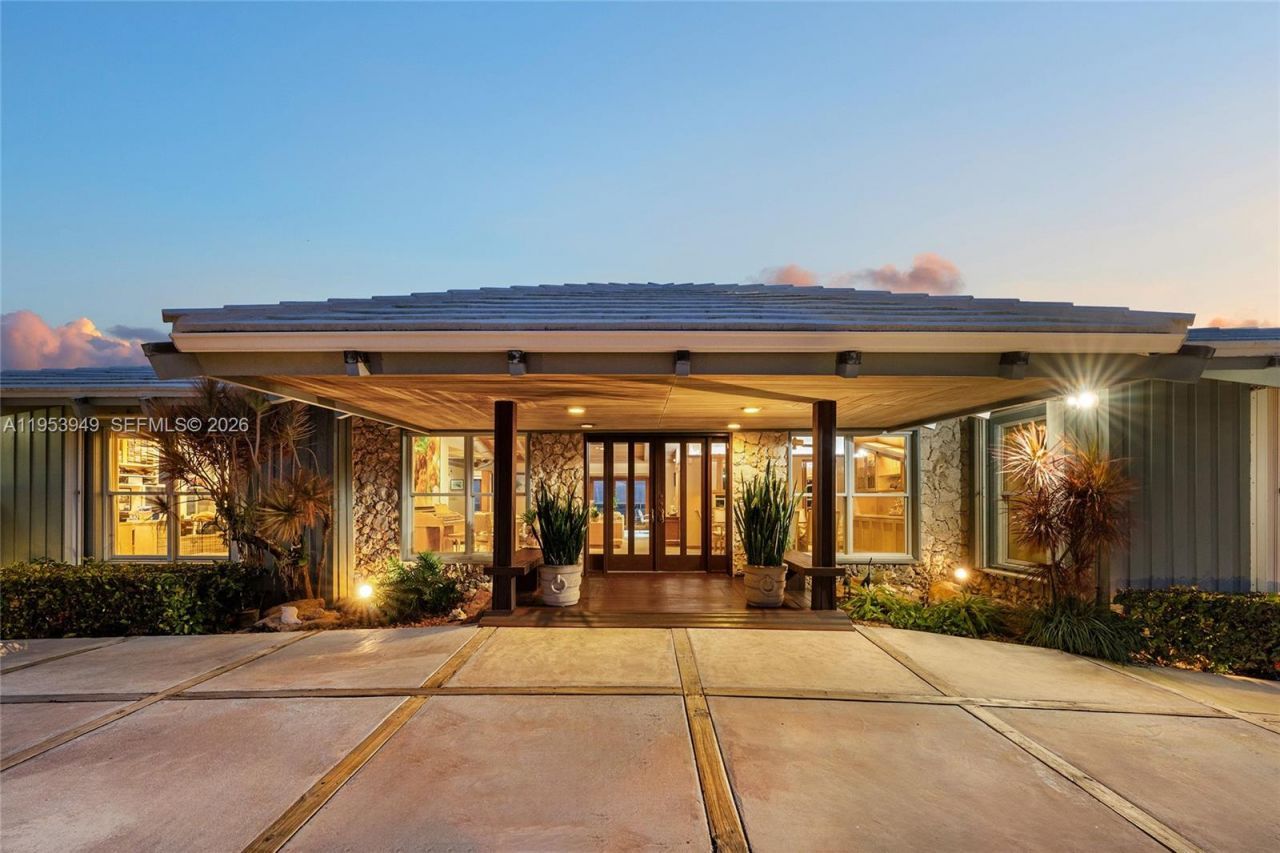 720 Lugo Ave , Coral Gables, FL 33156 Photo