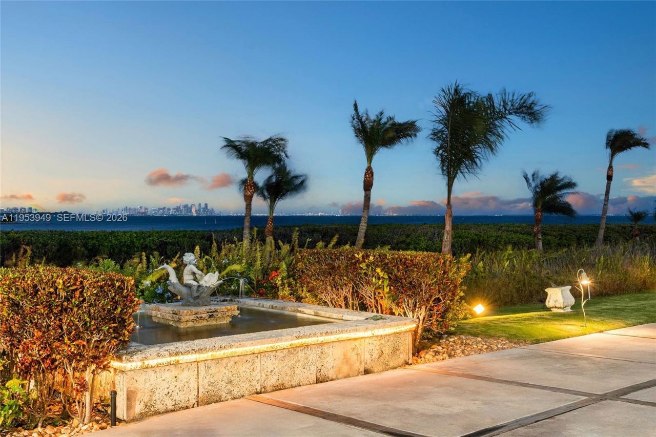 720 Lugo Ave , Coral Gables, FL 33156 Photo