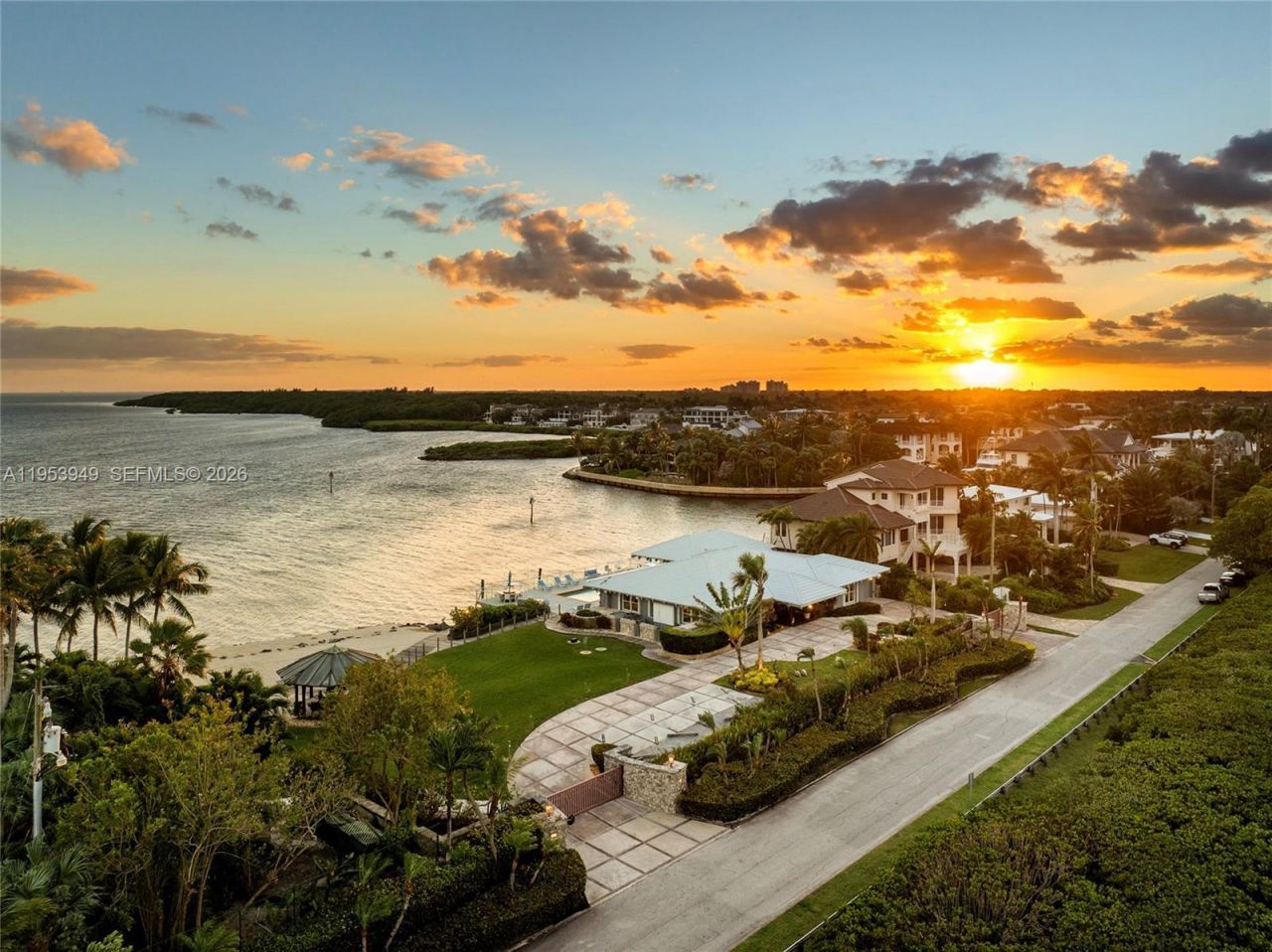 720 Lugo Ave , Coral Gables, FL 33156 Photo