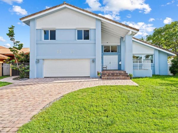 715 Tyler St, Hollywood, FL 33019