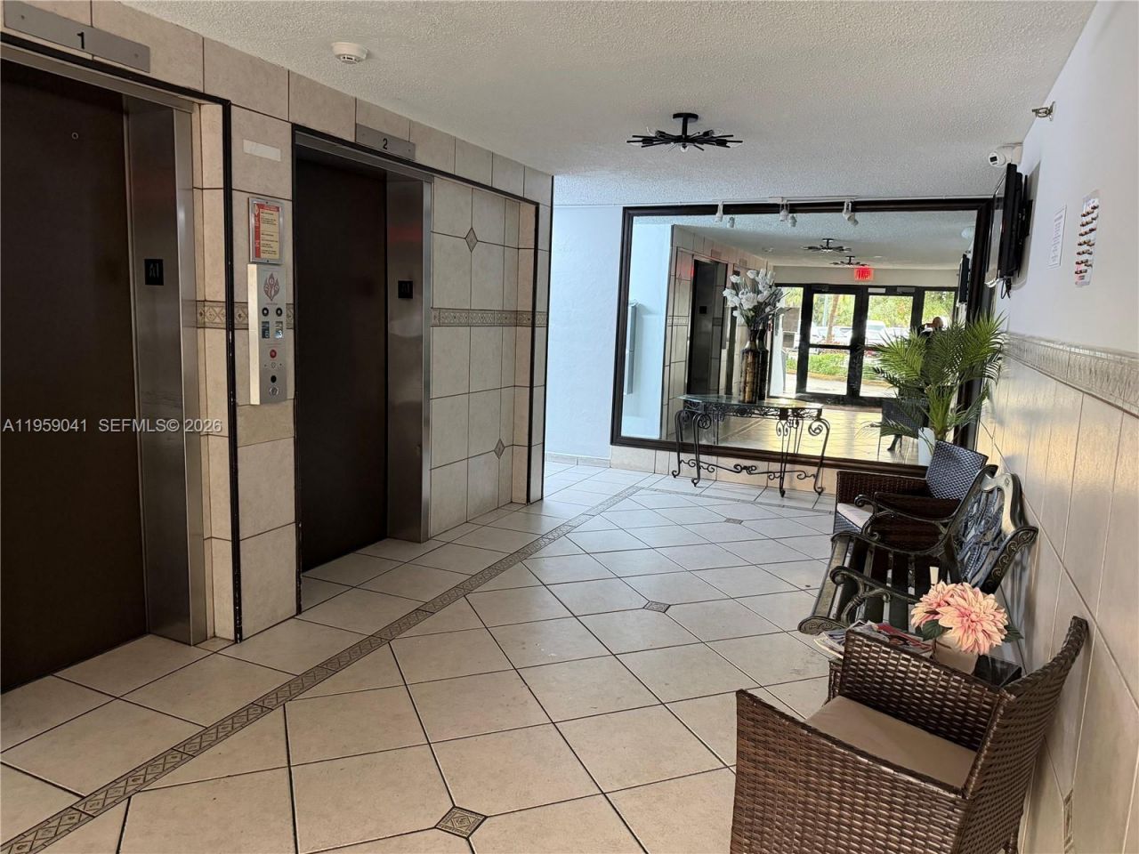 9688 Fontainebleau Blvd, Unit 102, Miami, FL 33172 Photo