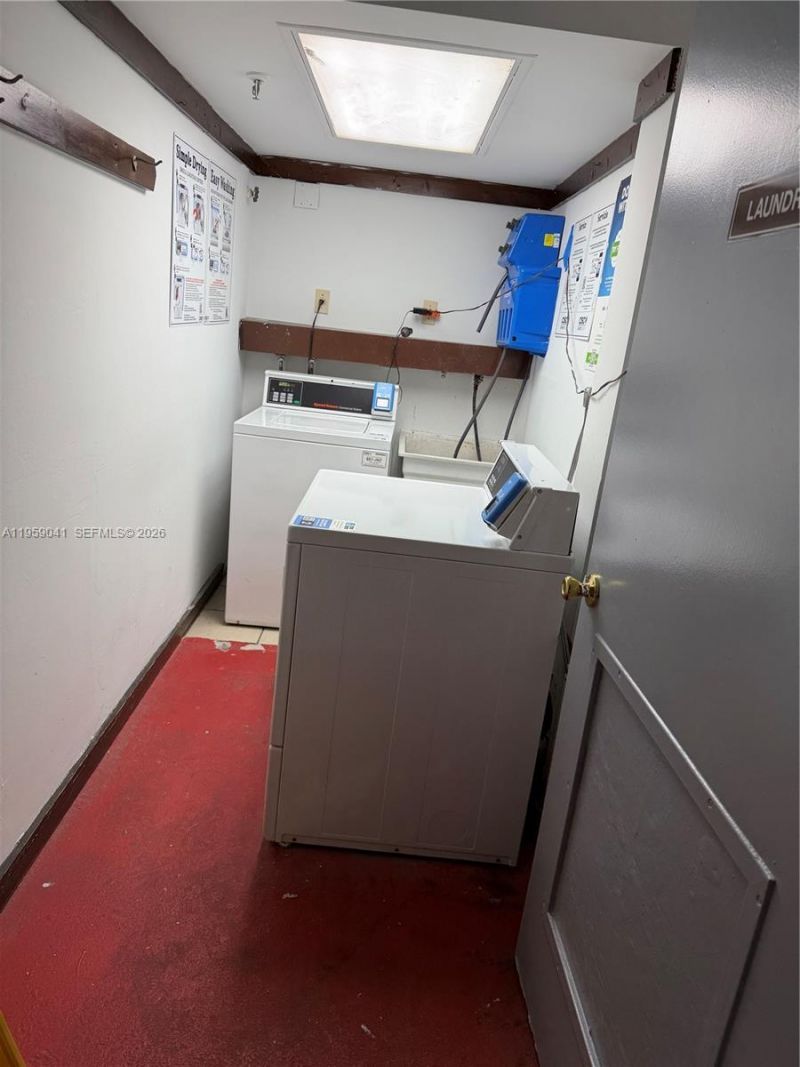 9688 Fontainebleau Blvd, Unit 102, Miami, FL 33172 Photo