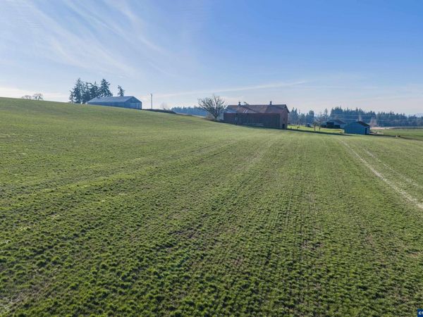 39986 Gisler Rd, Scio, OR 97374