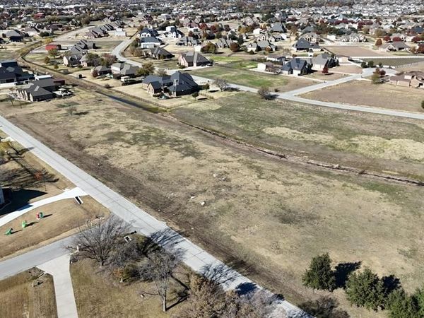 12800 Singleton Drive, Fort Worth, TX 76052