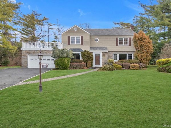 1357 Boxwood Drive E, Hewlett Harbor, NY 11557