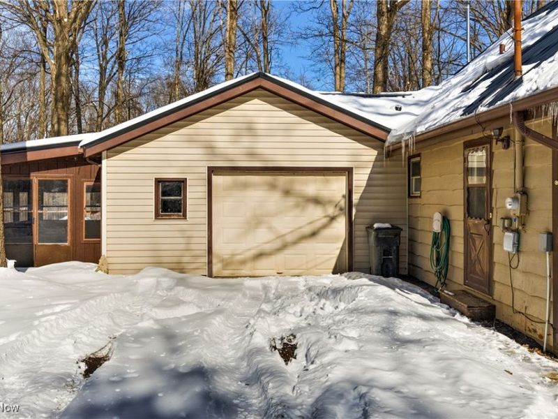 4544 Lakeview Road, West Farmington, OH 44491 Photo 16