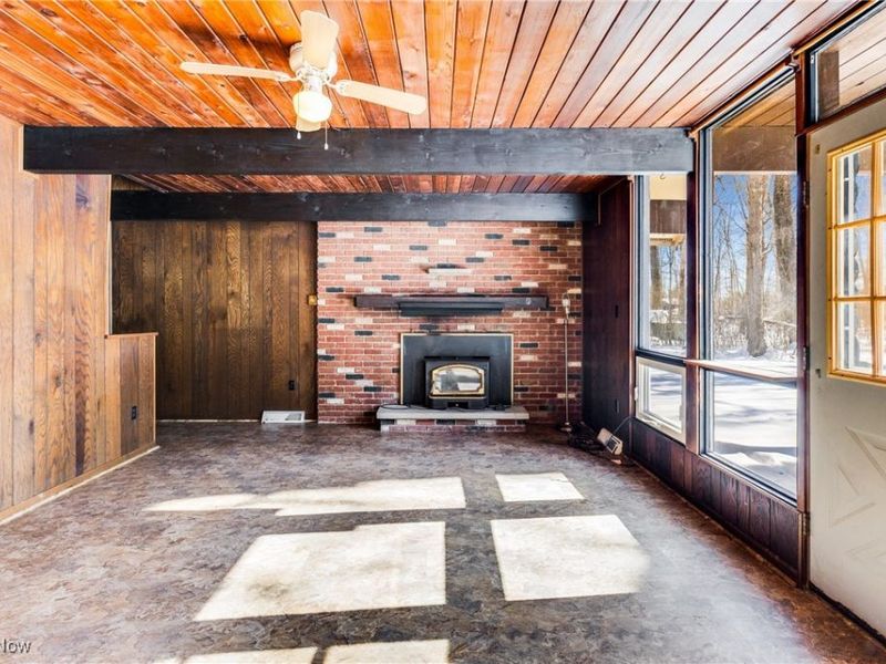 4544 Lakeview Road, West Farmington, OH 44491 Photo 4