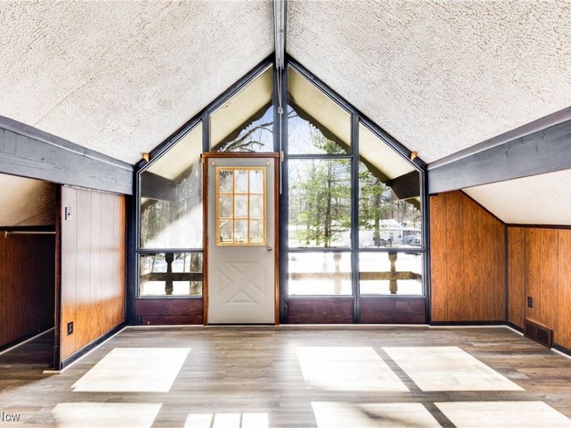 4544 Lakeview Road, West Farmington, OH 44491 Photo 8