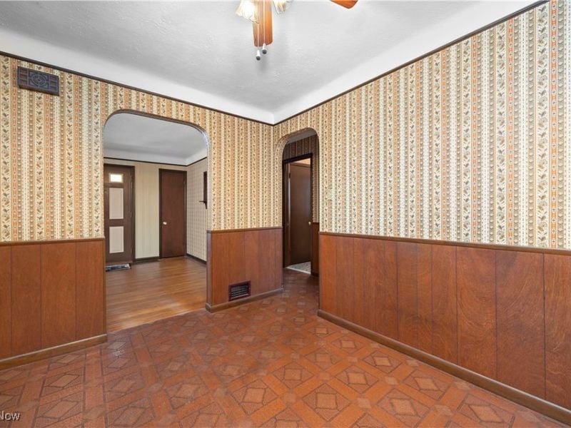 6883 Orchard Boulevard, Parma Heights, OH 44130 Photo 6