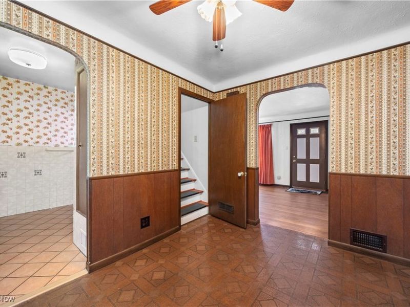 6883 Orchard Boulevard, Parma Heights, OH 44130 Photo 8