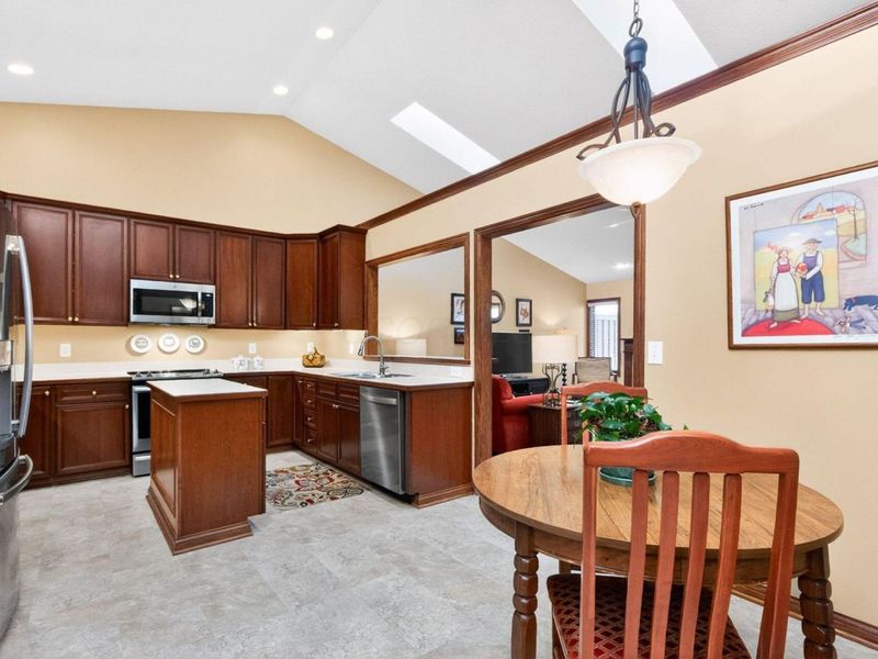 524 Mechwart Place, Columbus, OH 43230 Photo 16